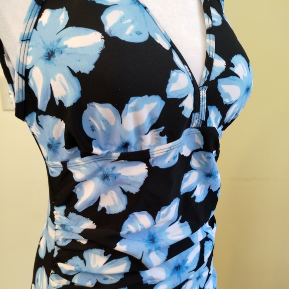 NWT COCOPEAR Women's Shaping Body One Piece Swim Dress Floral Tummy Control Sz S - Picture 13 of 16